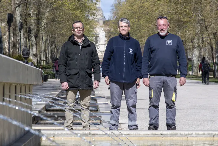 Ils veillent sur l’eau dans l’espace public à Nîmes