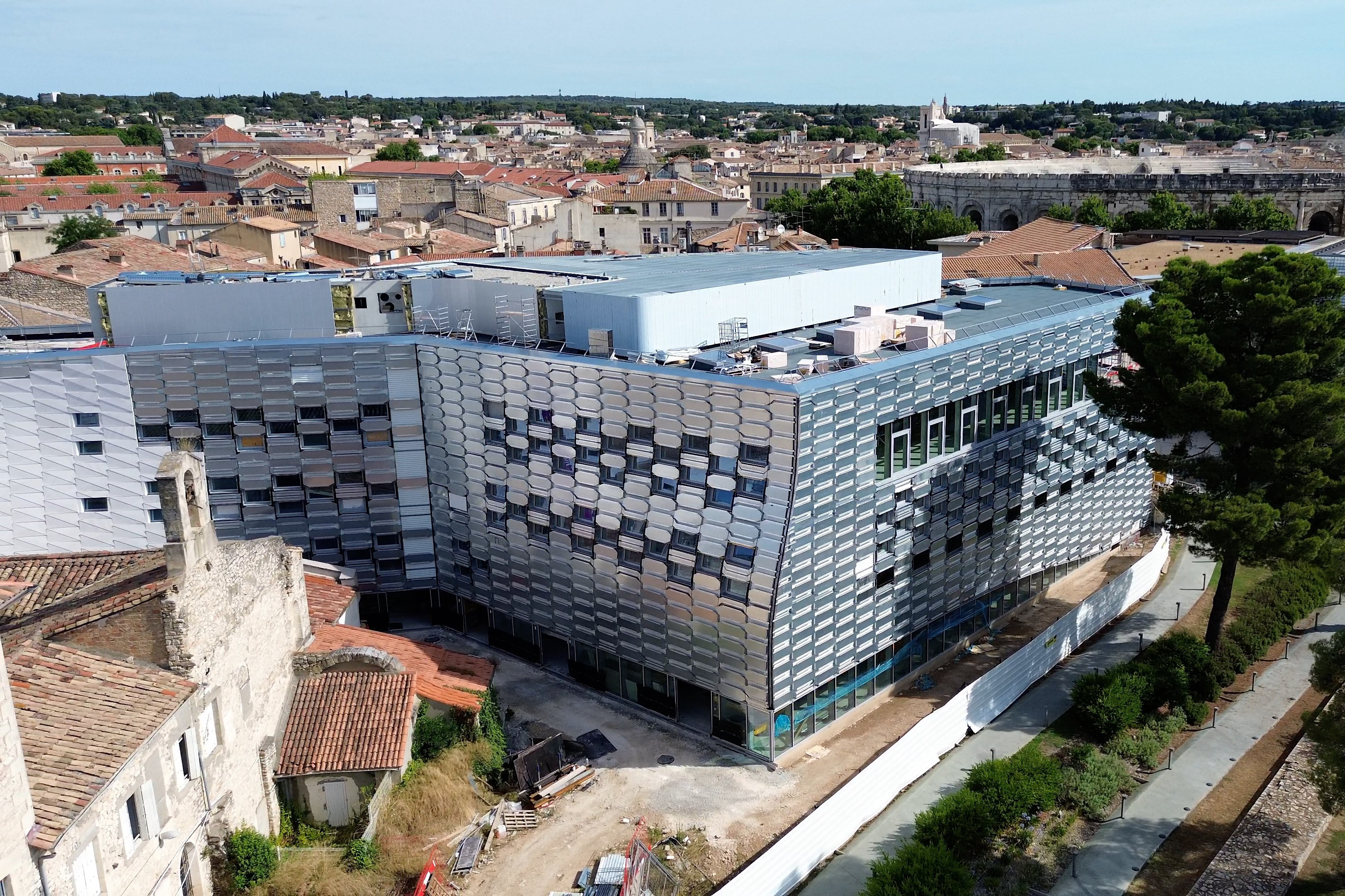 vivre-n-mes-en-vid-o-centre-des-congr-s-h2-l-avanc-e-des-travaux